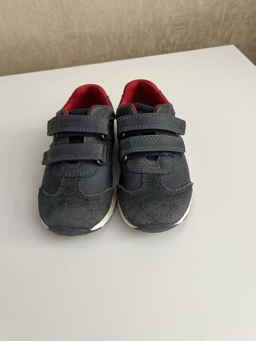 Демісезонні кросівки черевики chicco