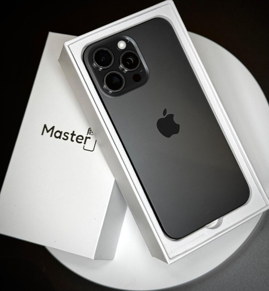 Apple Iphone 15 PRO MAX 256gb Black jak nowy 100% bat 6msc gwarancji