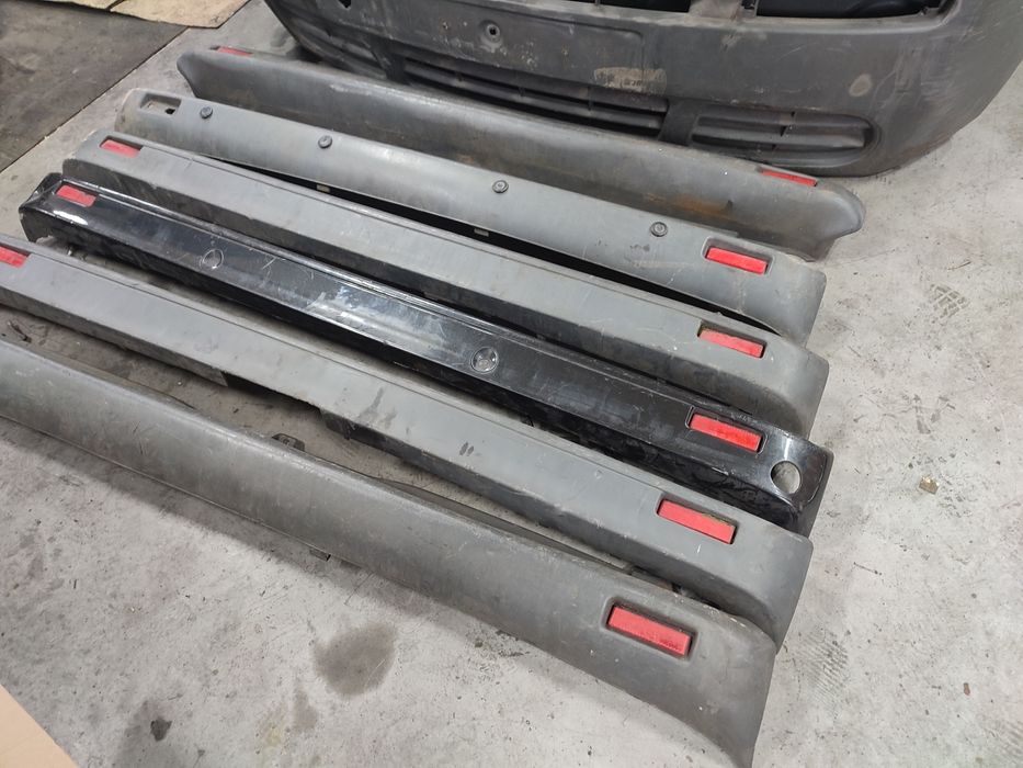 Бампер задній задний trafic vivaro primastar трафик виваро трафік