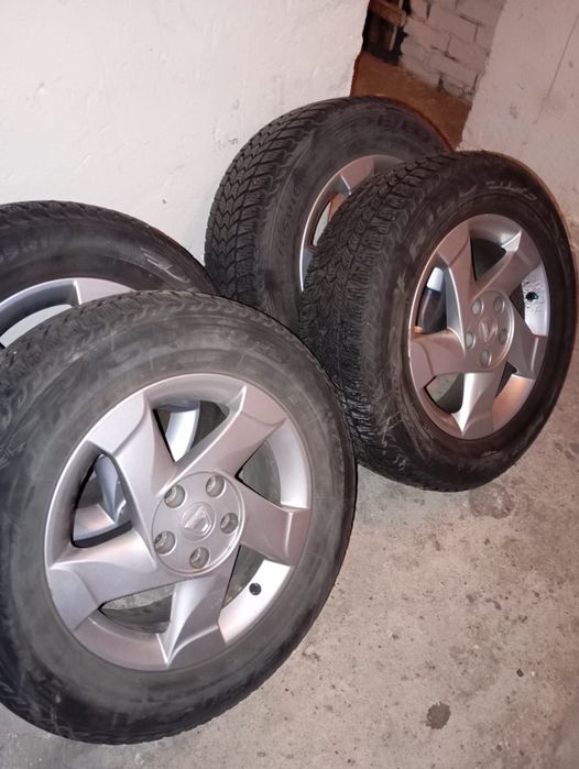 Koła zimowe 215/65 R16 opony plus felgi: dacia nissan renault citroen