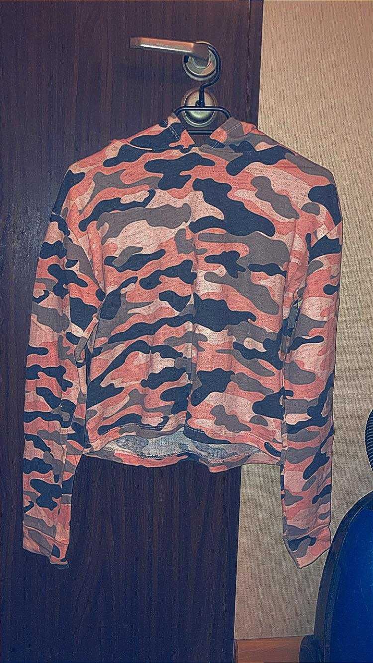 158/164 lub s/m krótka bluza camo oversize z kapturem