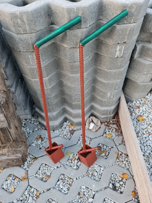 Chwytaki do płyt ażurowych.