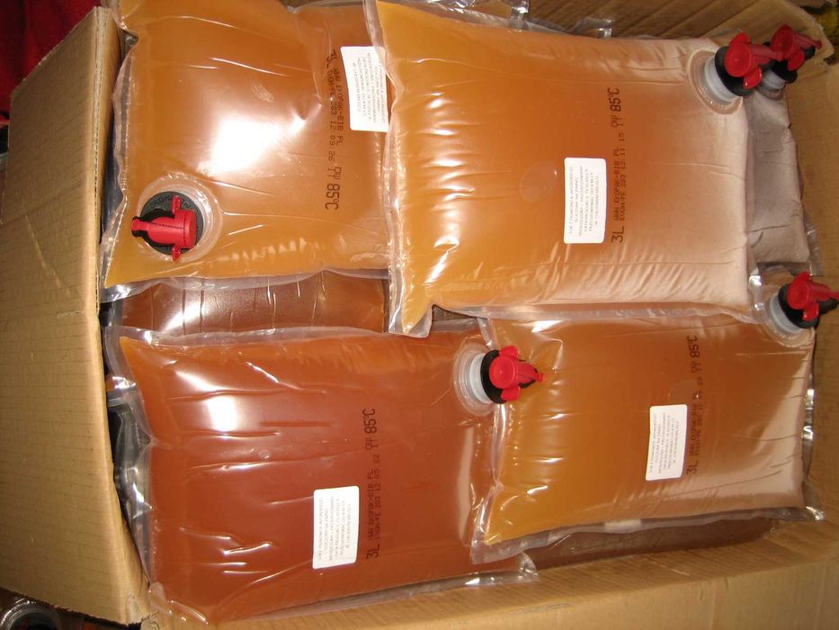 2 soki z pigwowca japońskiego ( 6 litrów )