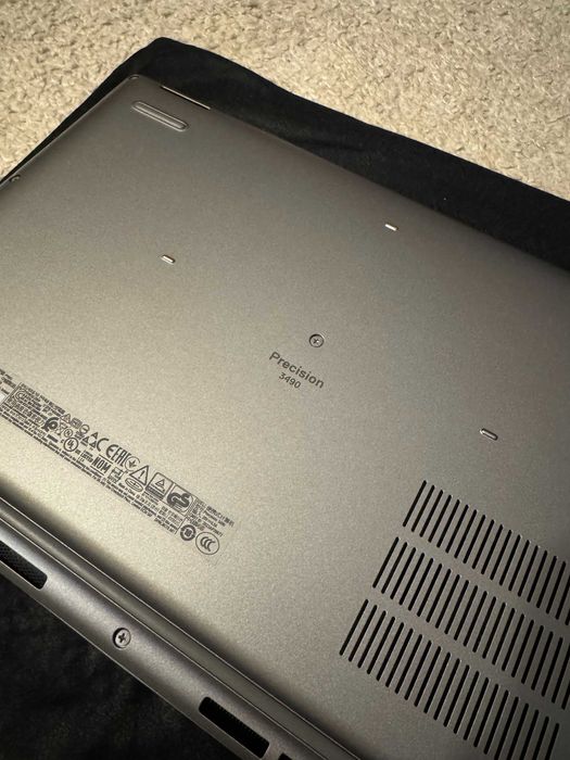 Dell Precision 3490 i7-155H 16GB 1TB SSD RTX A500 Windows 11 Pro