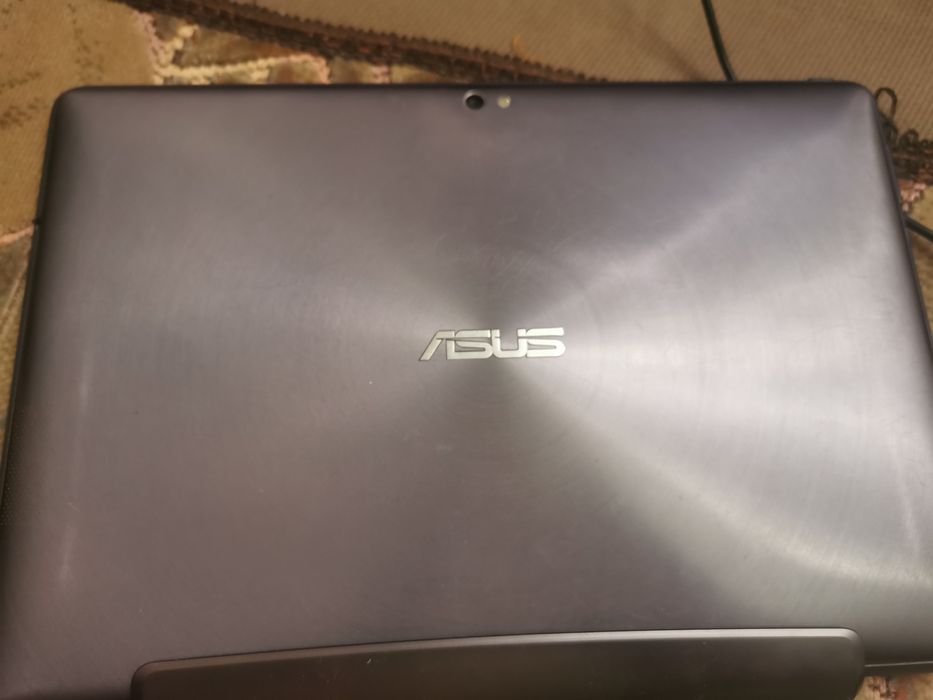 Планшетний ПК Asus