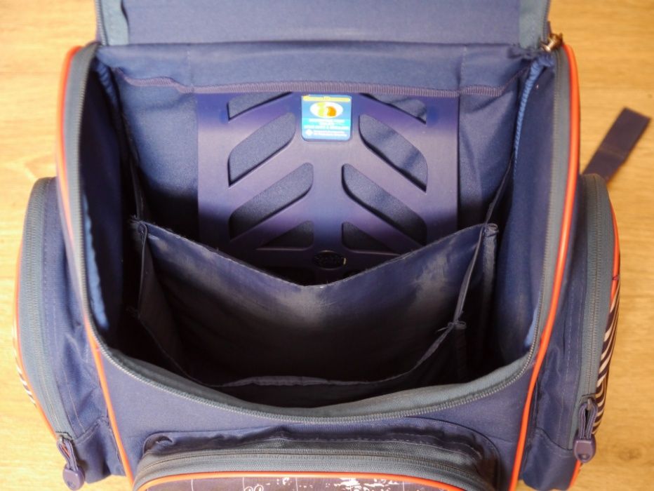 Школьный рюкзак ZiBi с ортопедической спинкой