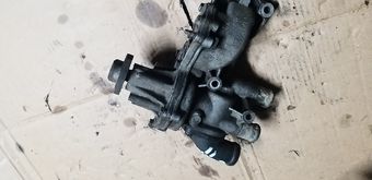Pompa Wody Vw Transporter T 3 Golf II Passat B 2 1,6 TD 058,121,013E