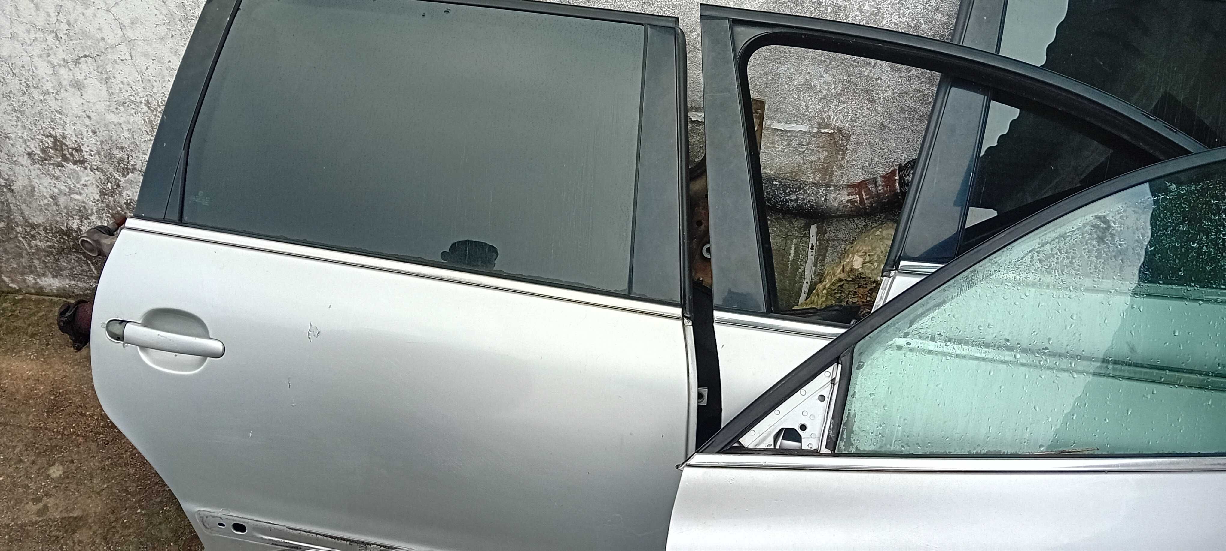 Vendo material de uma passat 2001