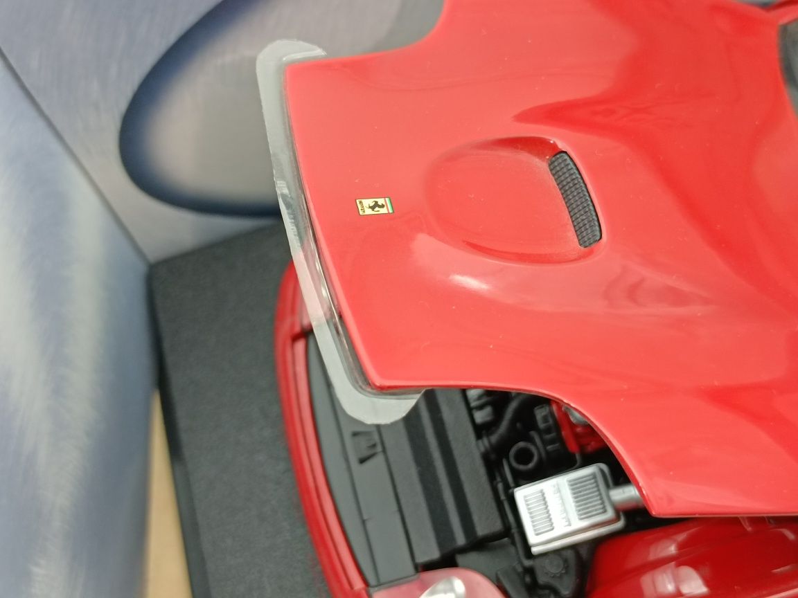 Ferrari 575 MM 1:18 hot wheels