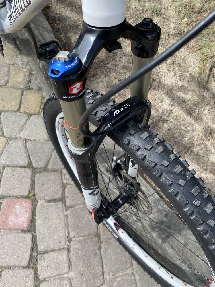 Велосипед Specialized Stumpjumper Expert 2010