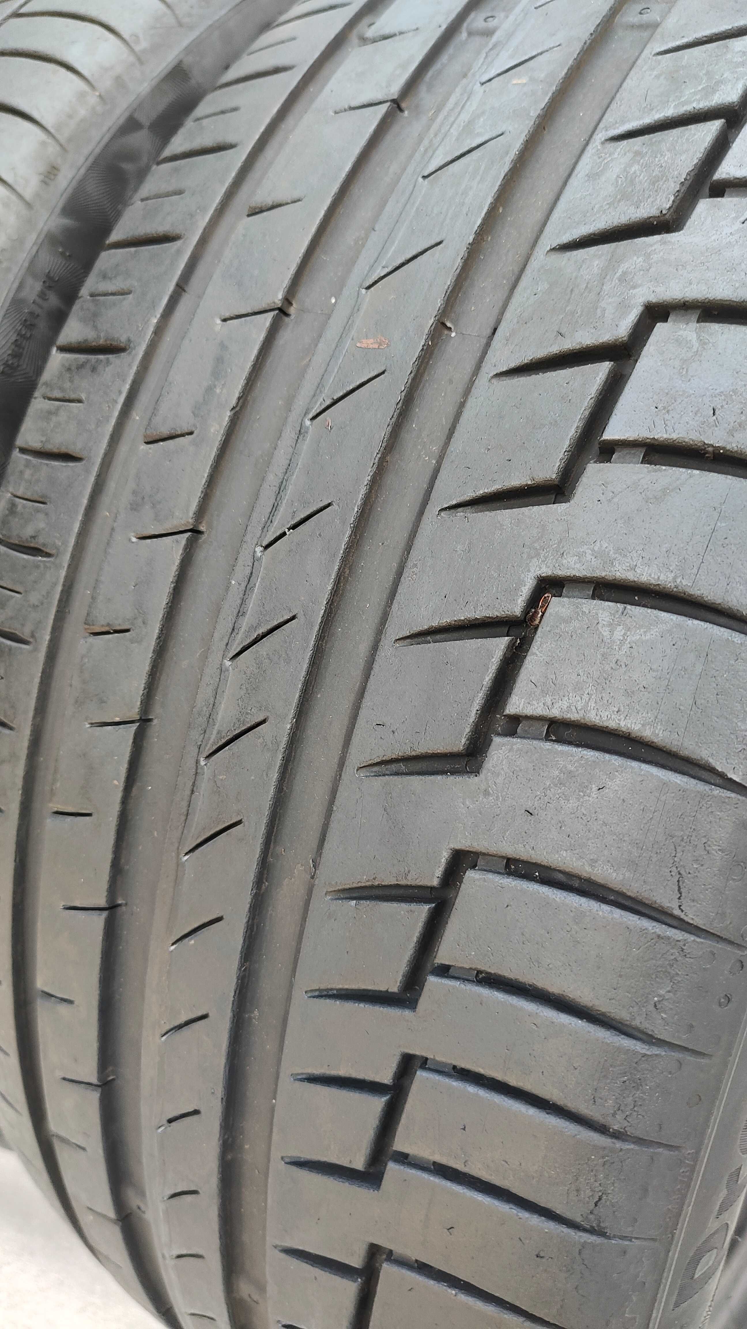 Opony Letnie 235/45/18 Continental 2szt 2022r