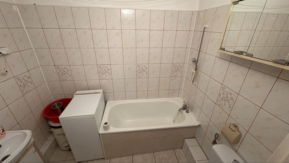 Opole,Przestronne 2-pokojowe mieszkanie z balkonem, garażem i piwnicą.