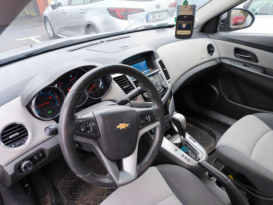 sprzedam ładnego Chevroleta Cruza