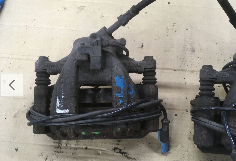 Суппорт задний и скоба Mercedes Sprinter 906, Volkswagen Crafter