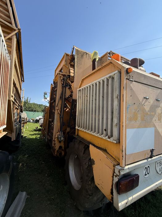 Комбайн SF 10 бурякозбиральний