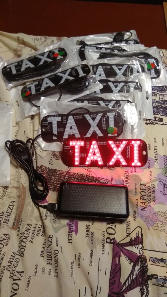 Taxi LED табличка на стекло двухцветные шашка такси USB на лобовое