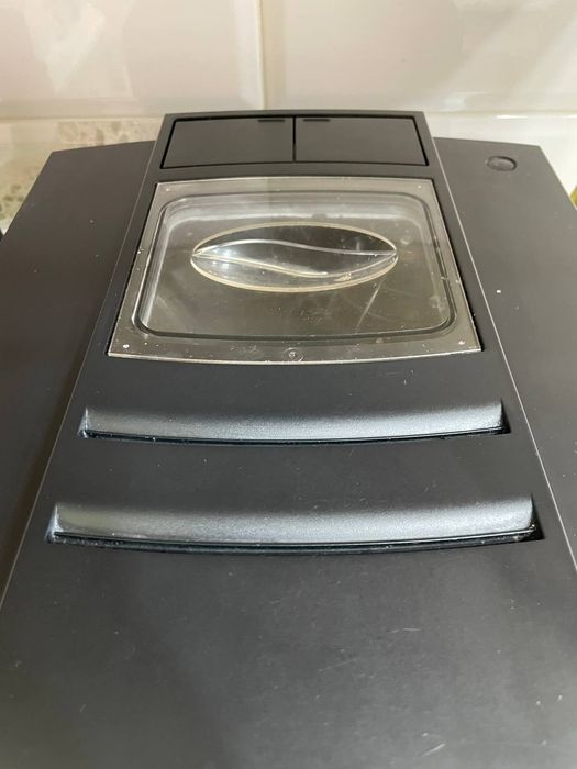 Автоматична кавомашина Jura E60. Кавоварка для капучіно.