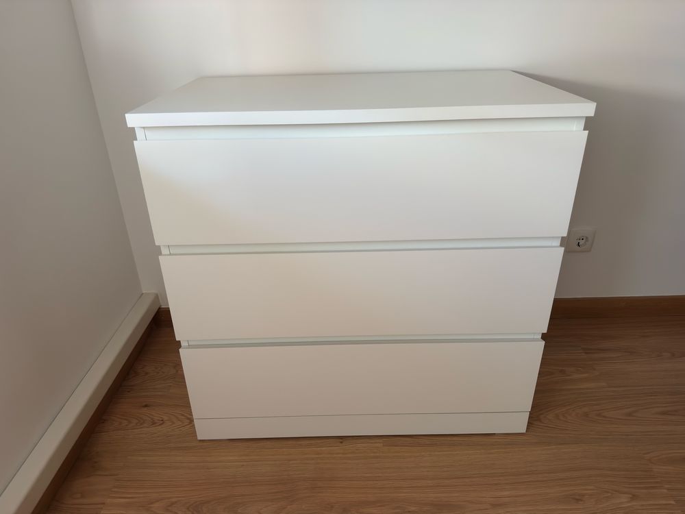 Vendo Comoda MALM