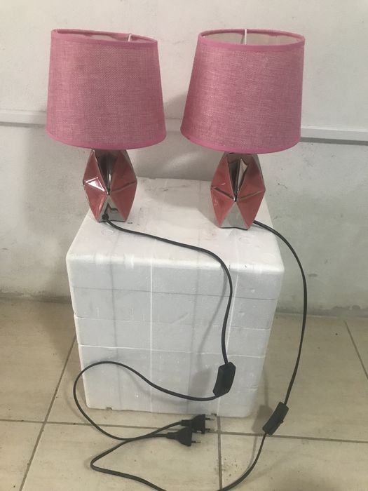 Par de candeeiros como novos