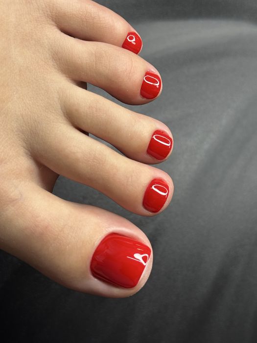 Манікюр Нивки / Педикюр / Реставрація / Нарощення біля м. Нивки