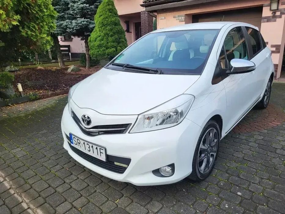 Toyota Yaris Toyota Yaris Salon Polska