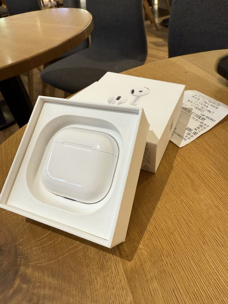 AirPods 4 ANC douszne białe