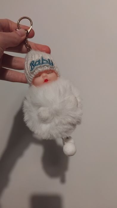 Miękki breloczek pompon dzidzius