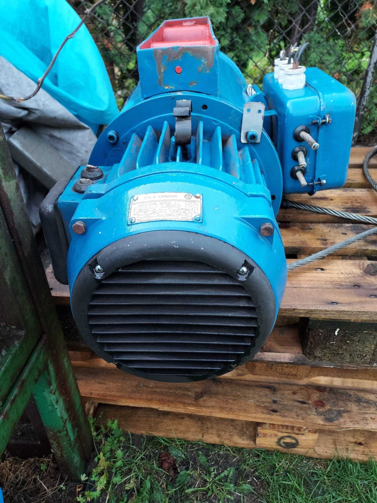 Wciągarka z napędem elektrycznym
