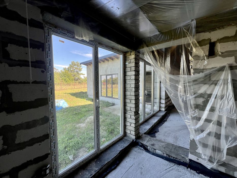 Елітна дача біля річки та лісу з новим будинком «Фотон»