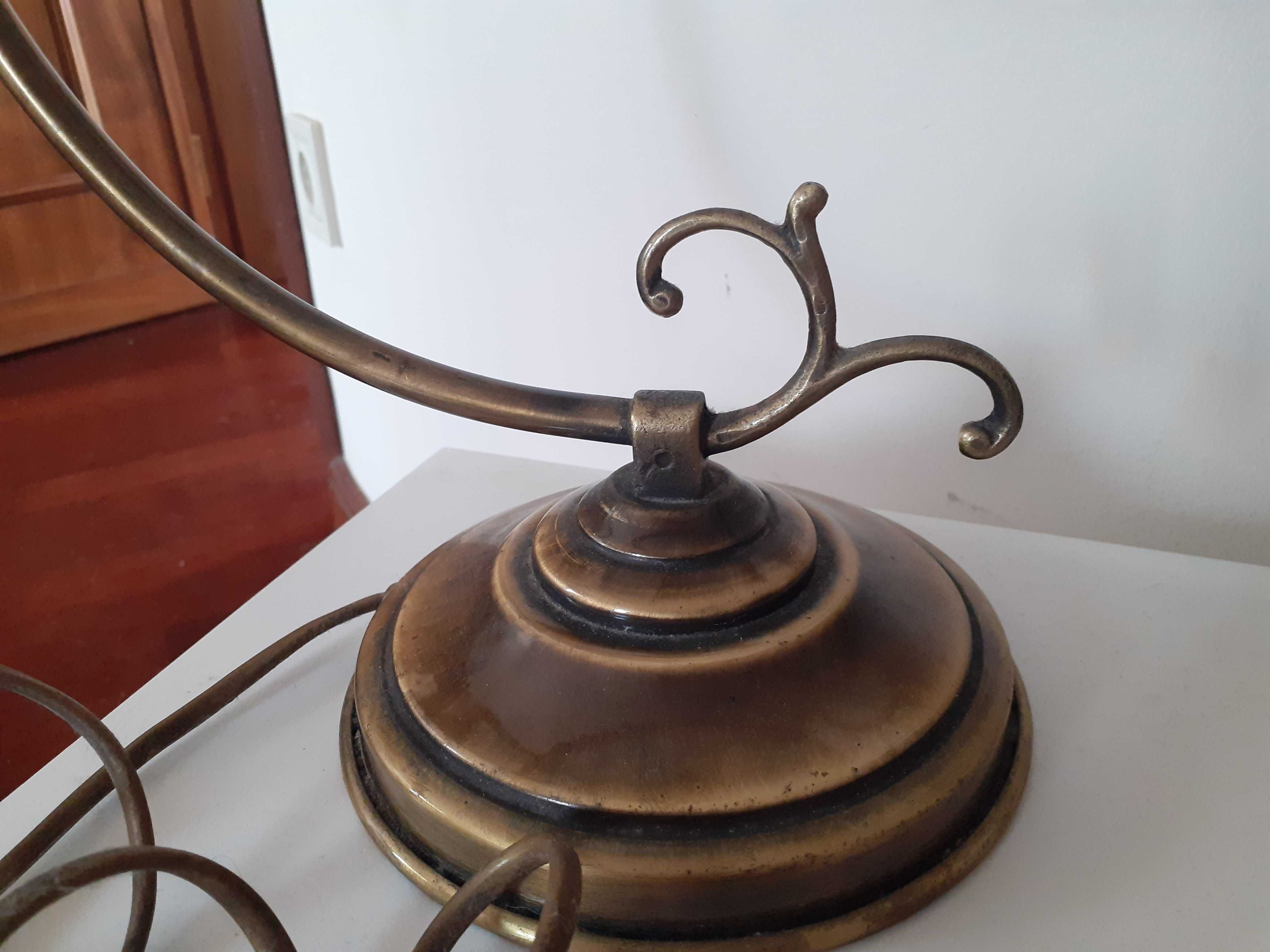 candeeiro de mesa