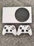 Xbox series s z padami