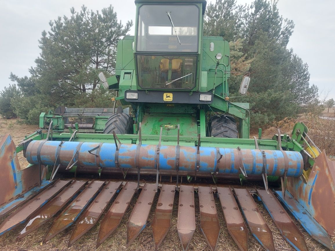 Комбайн John Deere 975 без жатки