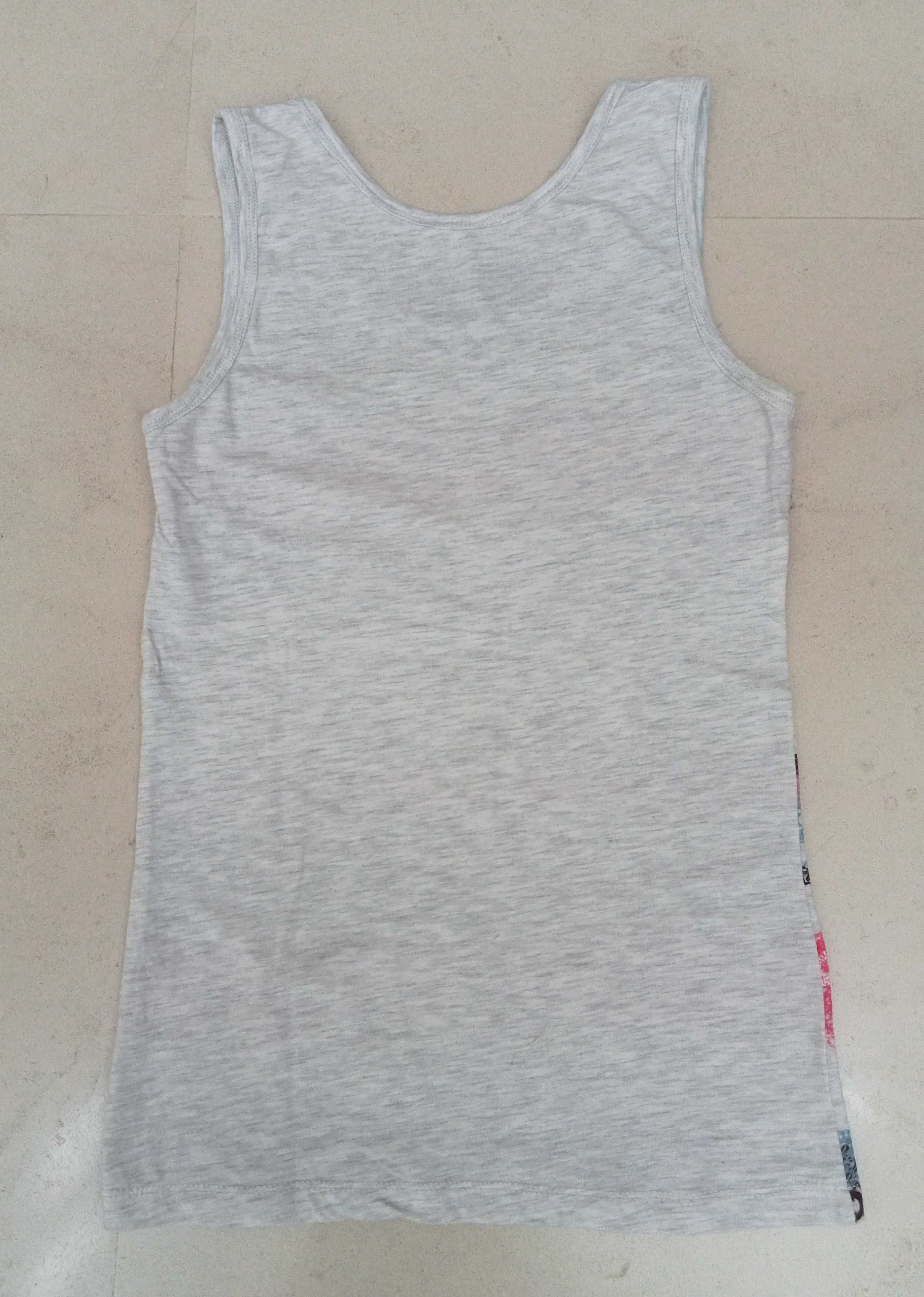 T-shirt sem mangas de criança
