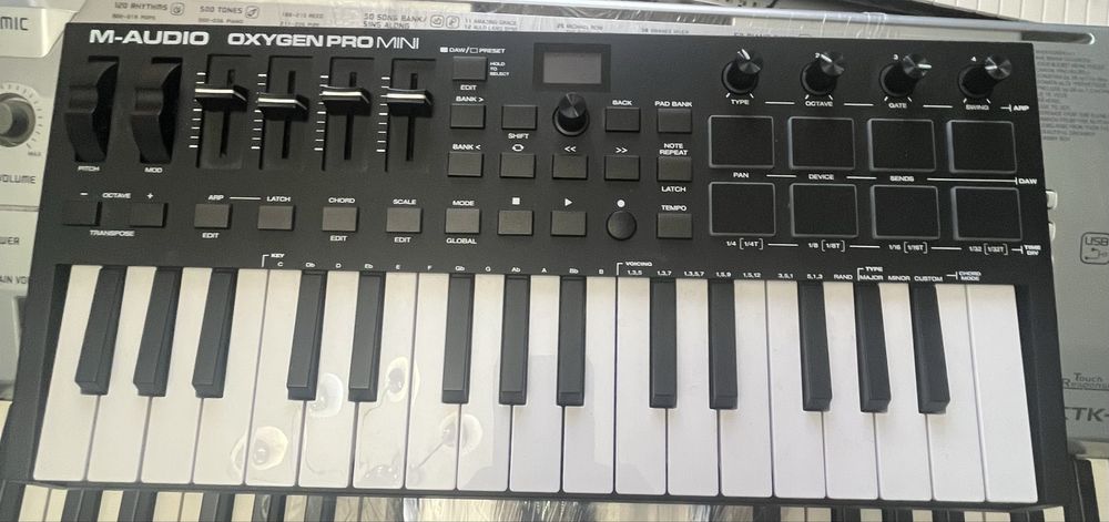 M-VAVE ,m-Audio, smc PAD, Edirol і інше