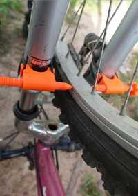 Инструмент для правки, центровки обод велосипедного колеса