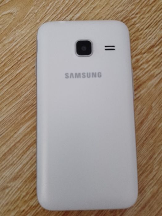 Продам телефон Samsung