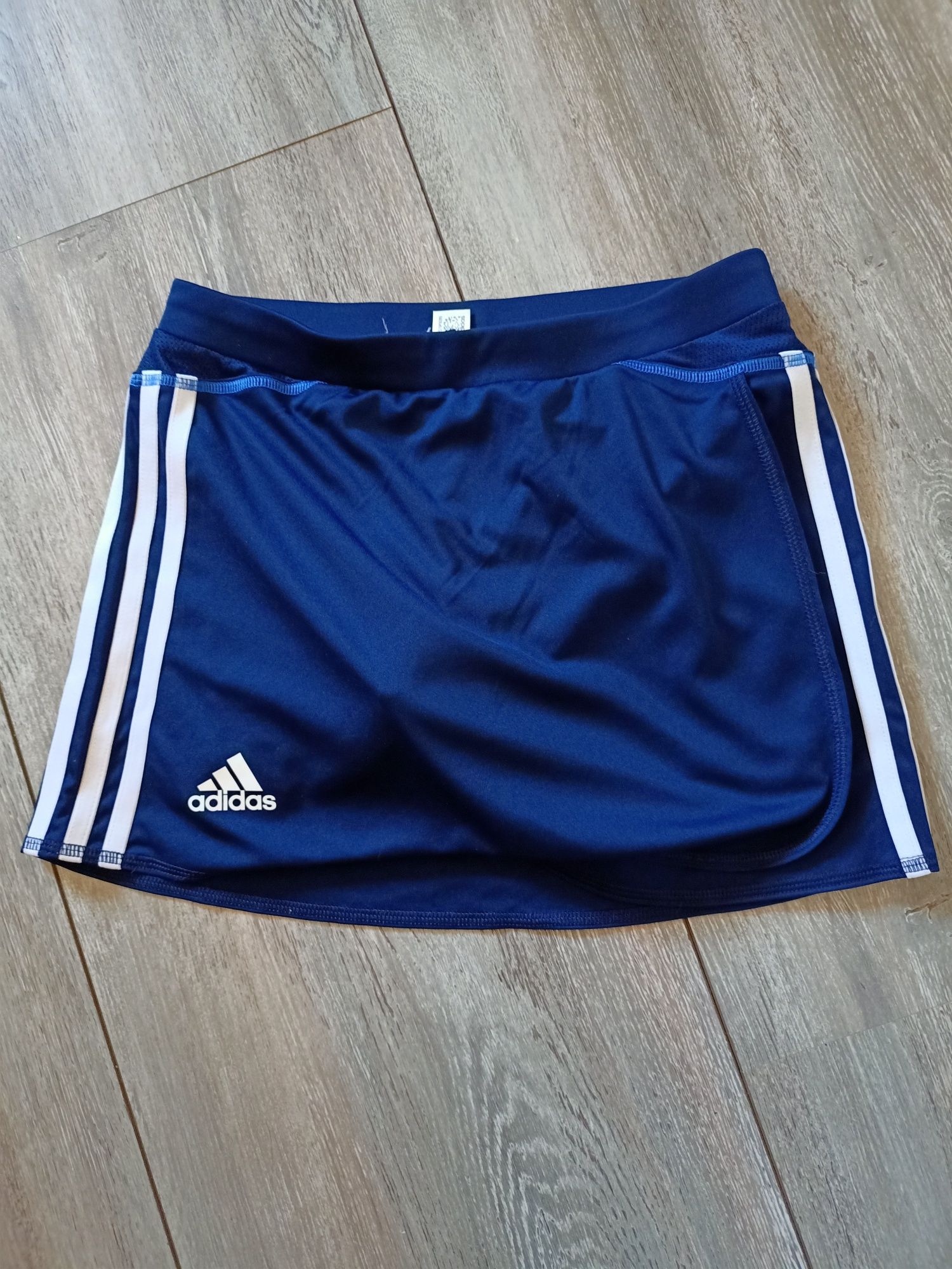 Adidas spodnico-spodenki