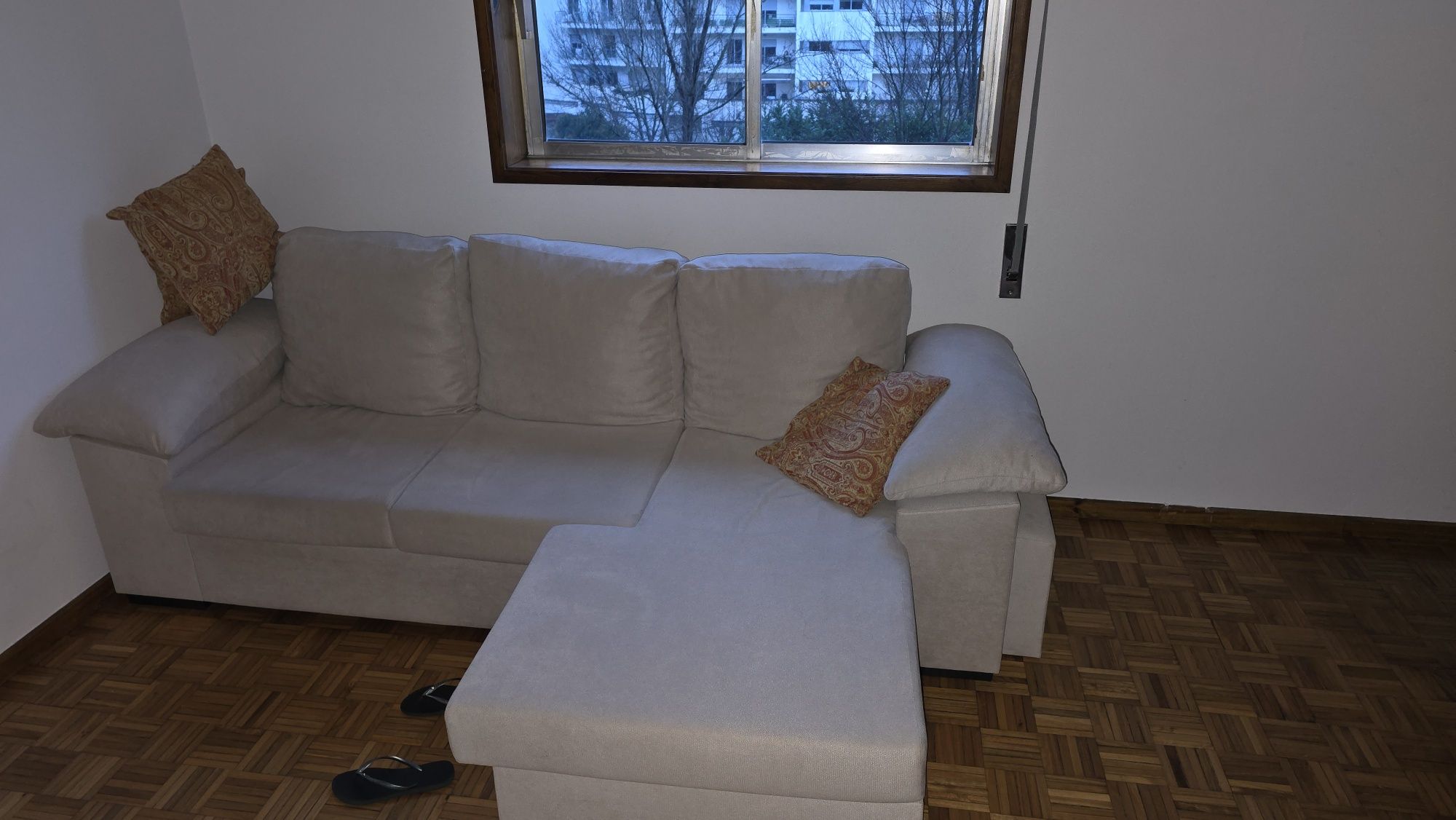Sofa com 6 meses