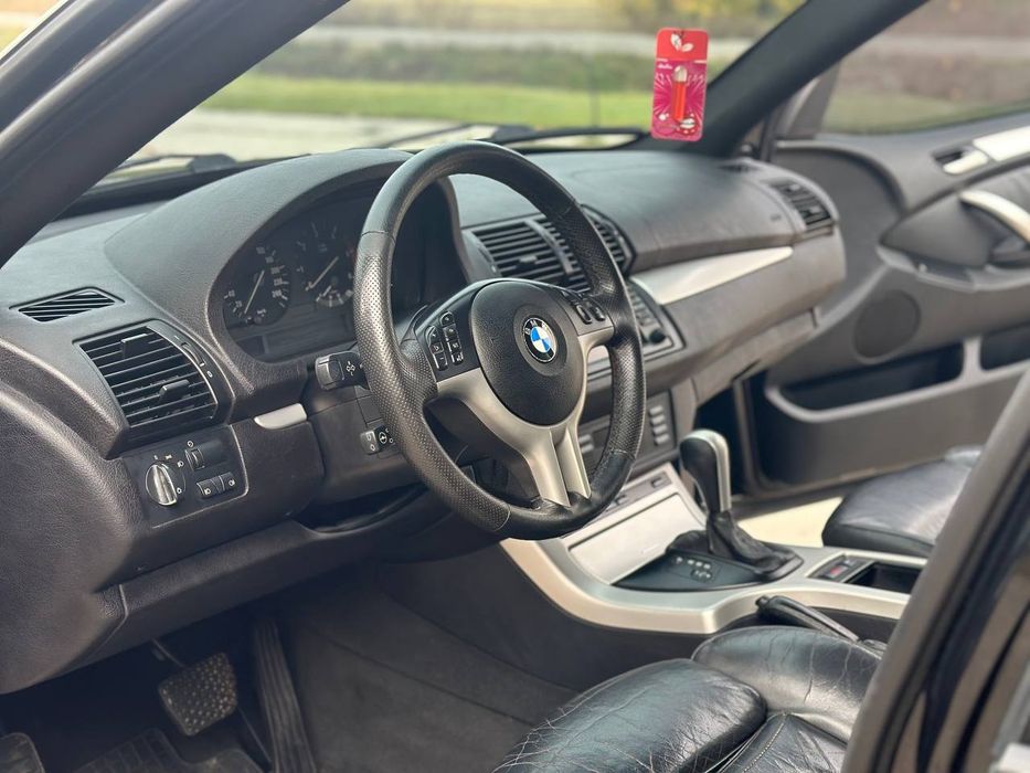 BMW X5 E53. В гарному стані