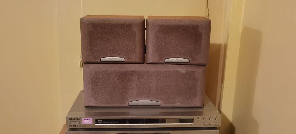 Kino domowe Sony DvD Amplituner i 5 glosnikow