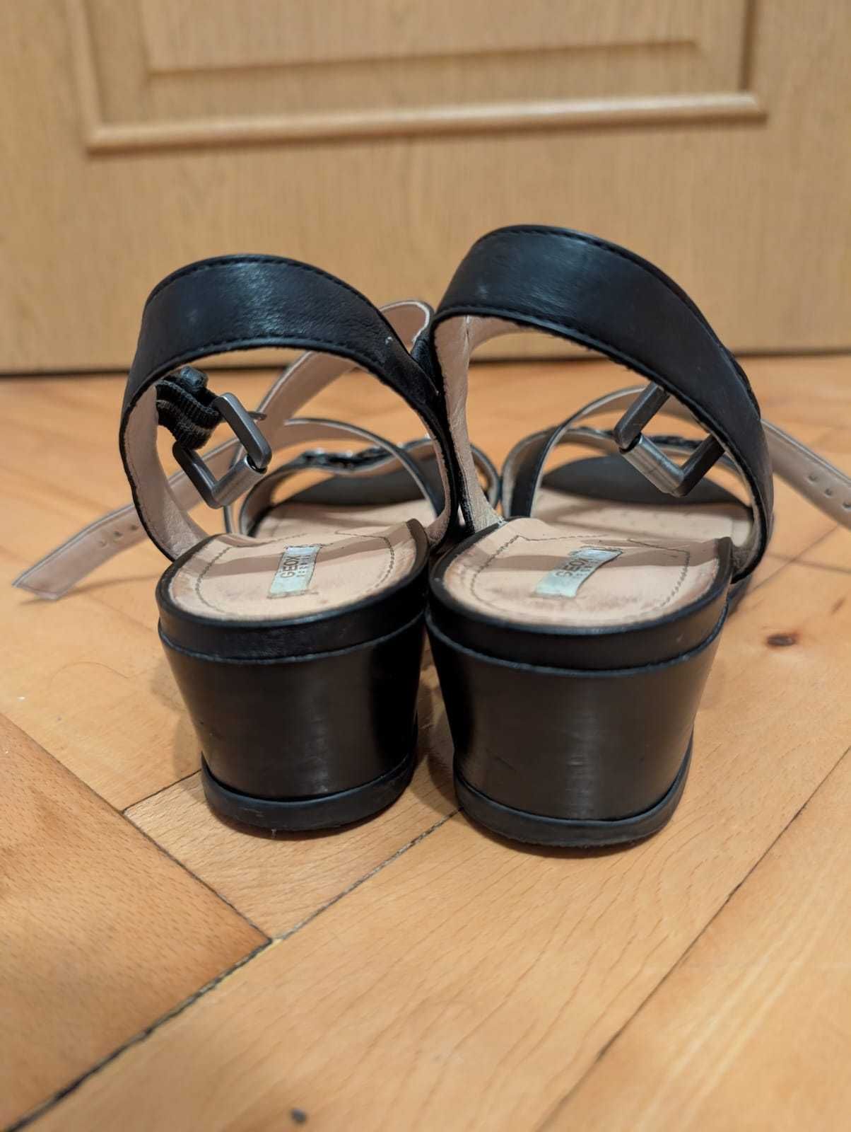 sandalki Geox r. 38