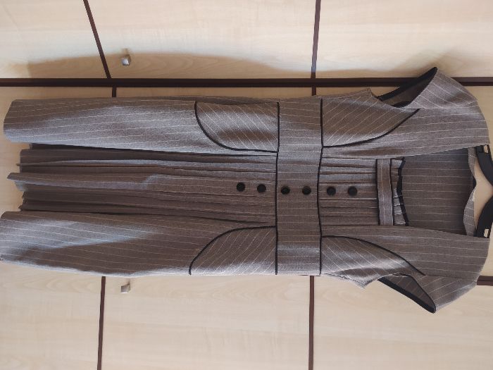 Платье женское , делового стиля