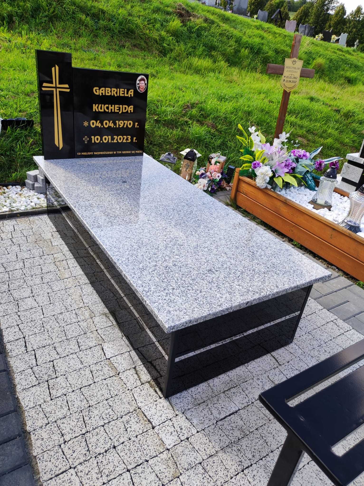 Pomnik z płytą granitową. Tani i trwały. 3120zł.