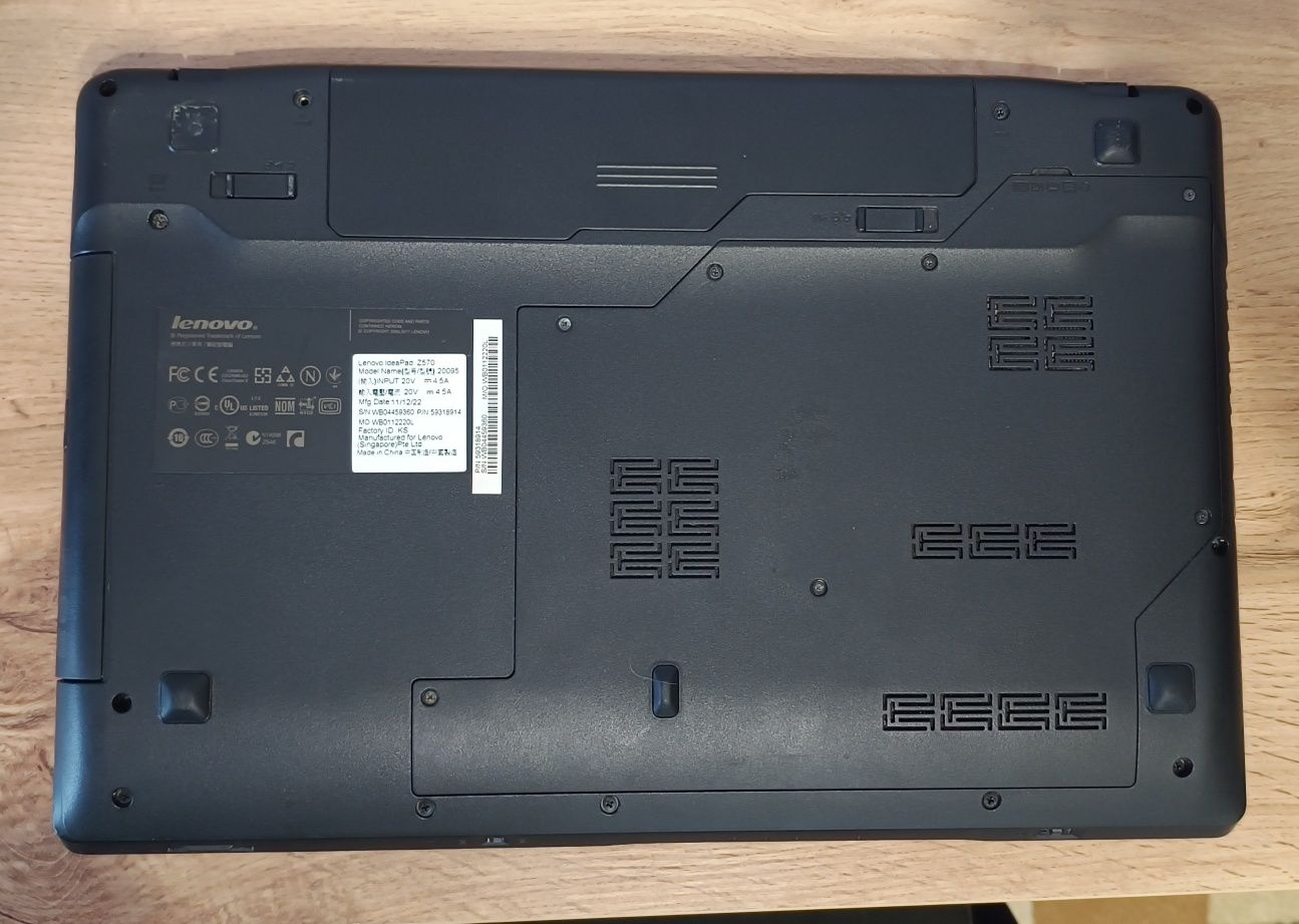 Lenovo z570 Upgraded i7/8RAM/240SSD