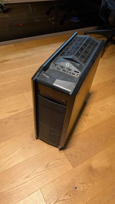 Komputer stacjonarny (cpu i5, 16GB, MSI GTX770)+ monitor Dell 27''