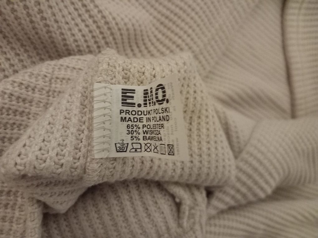 Sukienka długa dopasowana polskiej produkcji EMO r.36