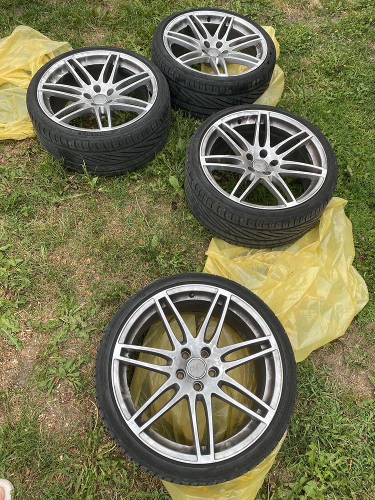 Orginalne felgi z oponami audi r20