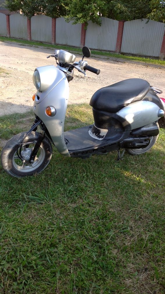 Скутер Yamaha Vino 4т