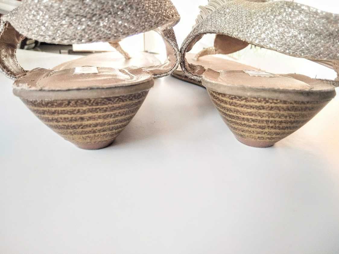 Piękne srebrne sandały, japonki NEXT 38, 39
