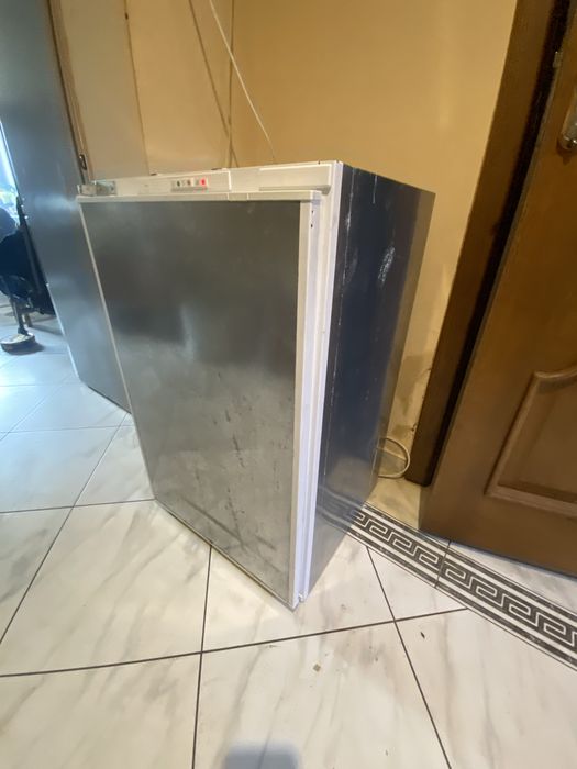 Вбудована морозильна камера 85 см Bosch GID 18A20